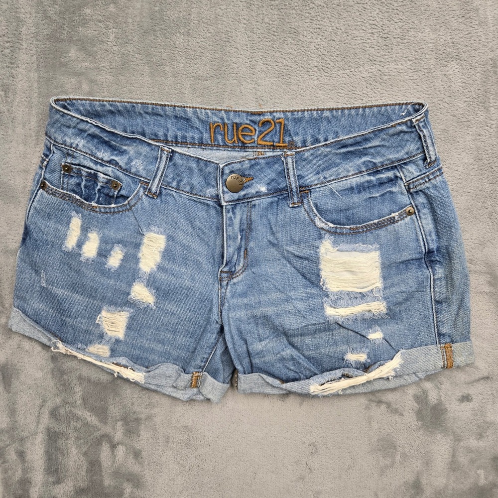 Rue21 Distressed Denim Shorts Light Wash Cuffed Womens Size 5/6 32W Low Rise